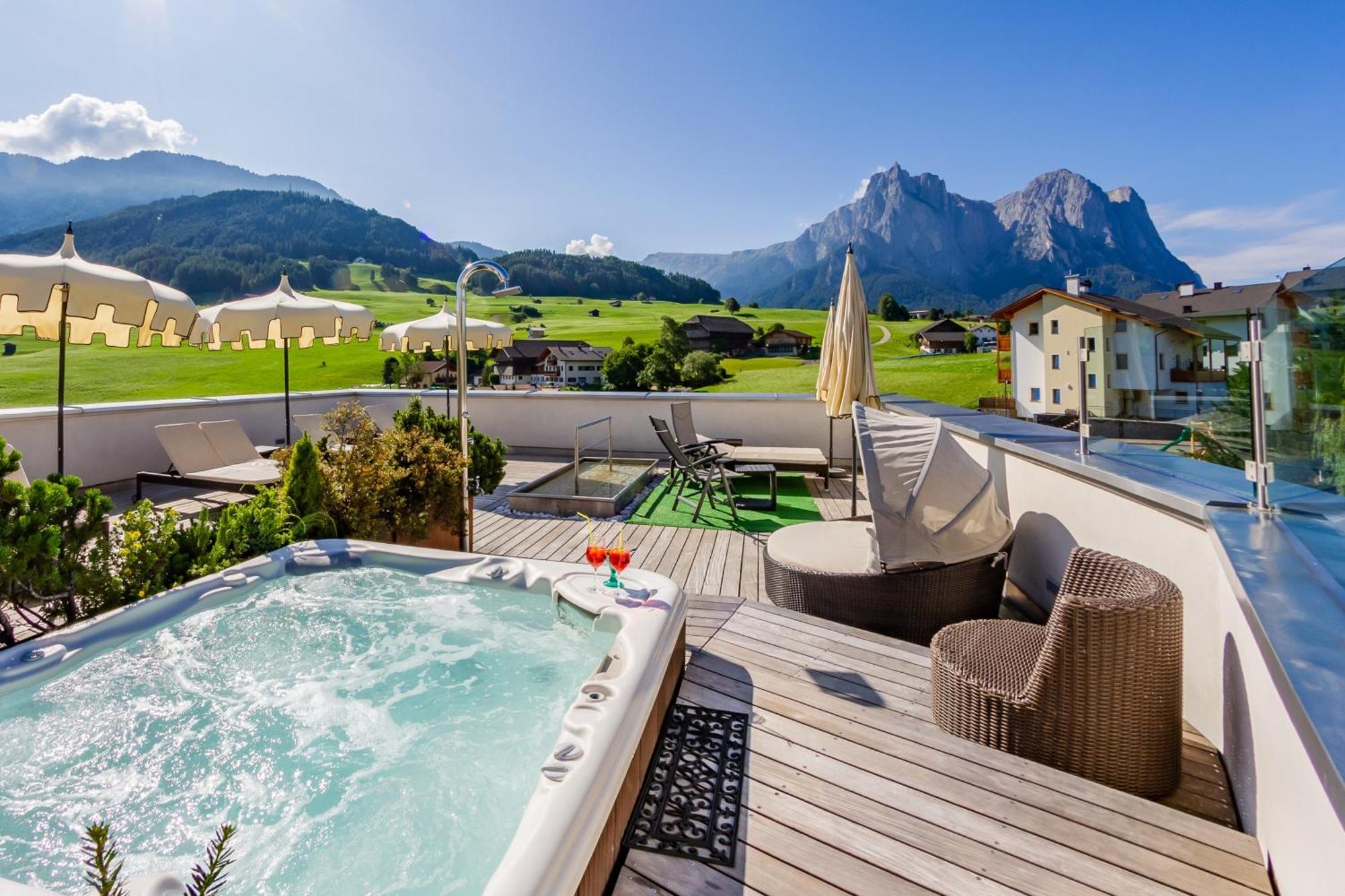 Hotel Castel Oswald Von Wolkenstein Castelrotto Exterior photo